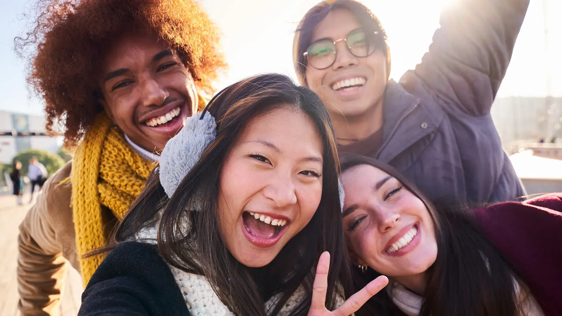 Seasons_Community_1920x1080_01